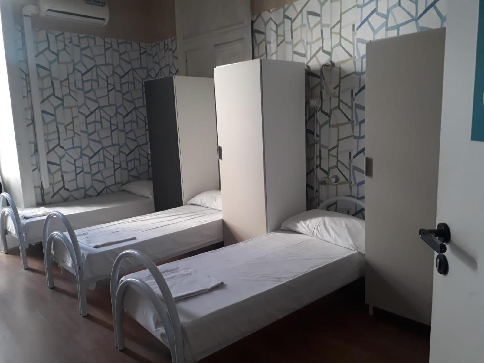 Balarm - Hostel And Bar - Palermo — Photos 3